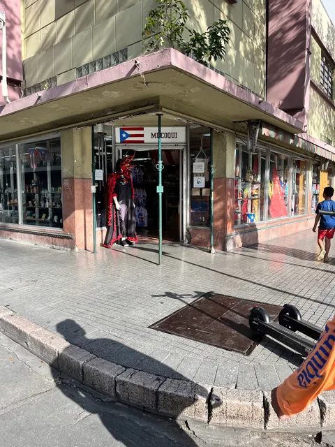 Mi Coqui Souvenirs & Gift Shop, Ponce, Puerto Rico, USA.