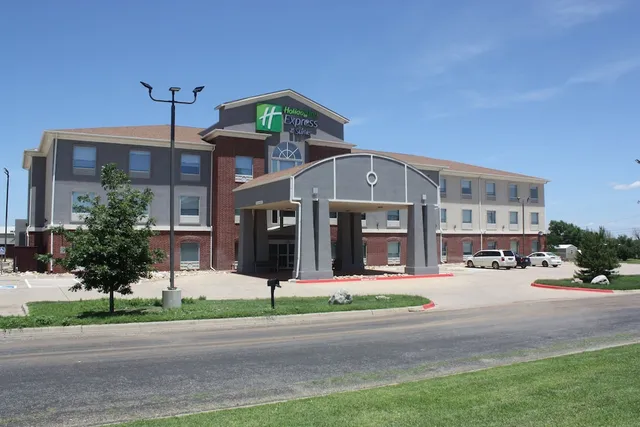 Holiday Inn Express & Suites North Shamrock TX