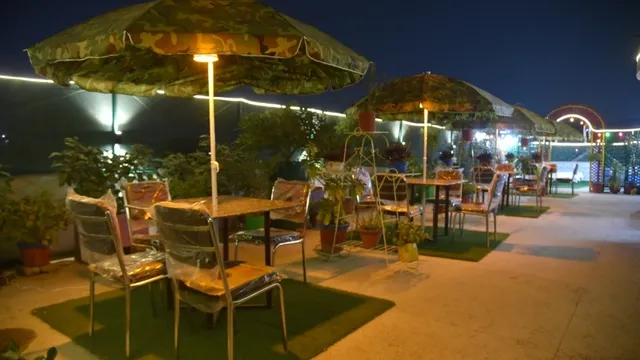 ROOFTOPz Botanical Restaurant