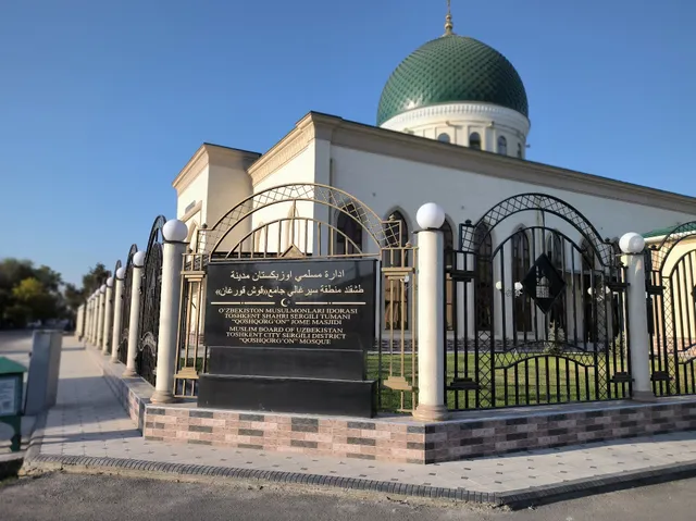 Qoshqorgon Mosque