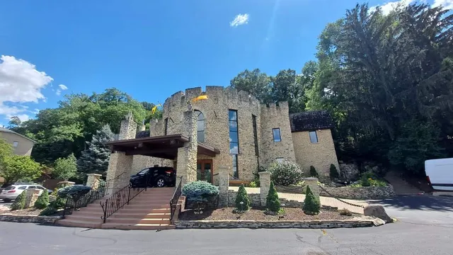 Royalty West Banquets