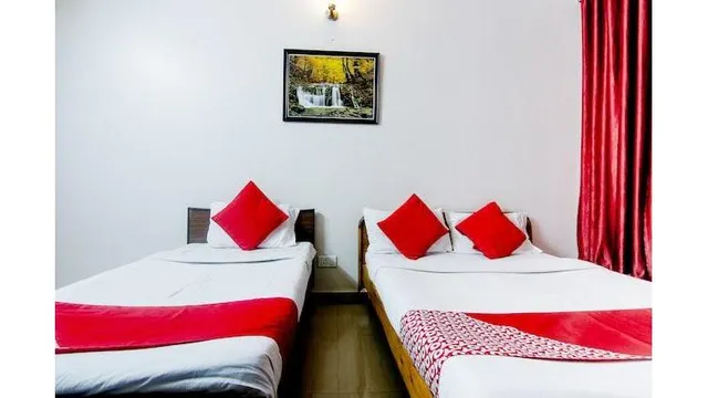 POP 84712 Heritage Hotel