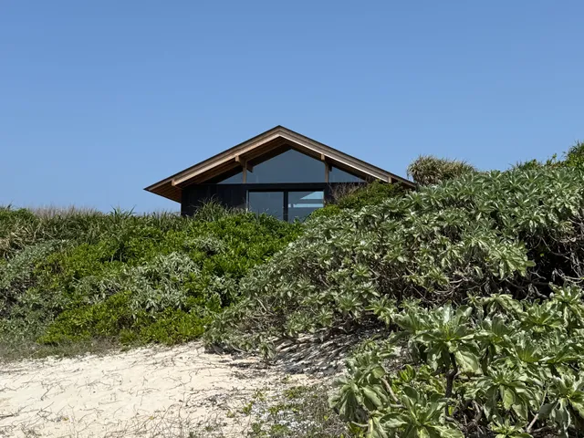 ViLLA SHiNAHA YORON（ヴィラ シナハ ヨロン）