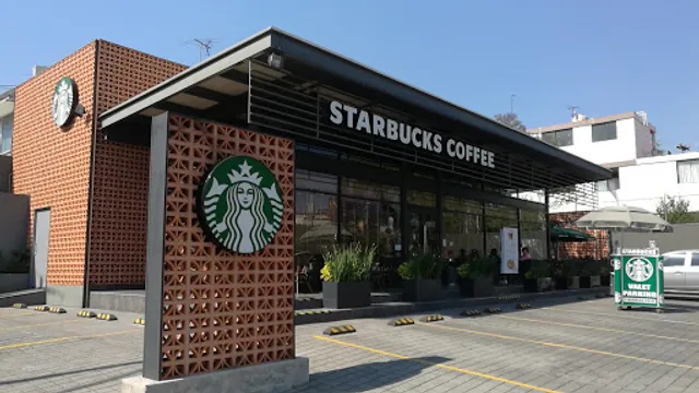 Starbucks Satélite Centro Cívico