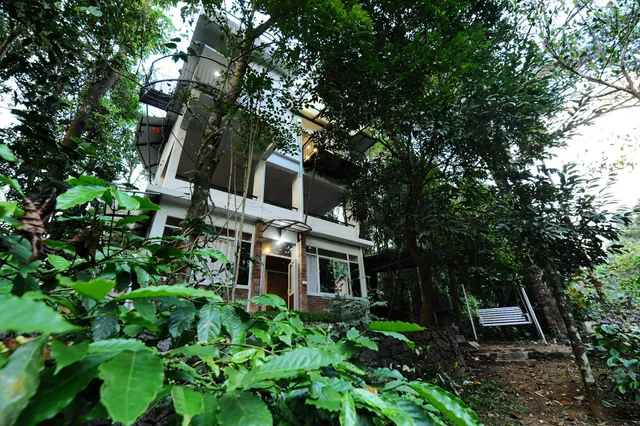 Aruvi Homestay