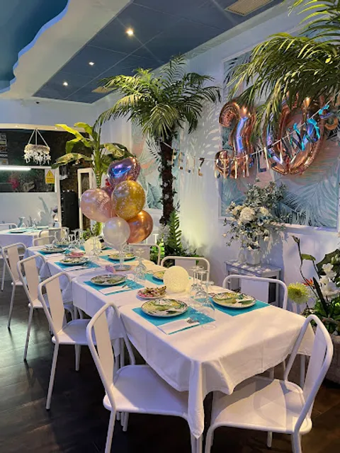 Tropical Paradise Gastro-Bar-Discoteca