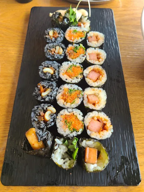 스쿨푸드 - 롯데몰 동부산점