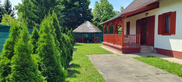 Tisza-Tavi Isteni Vendégház