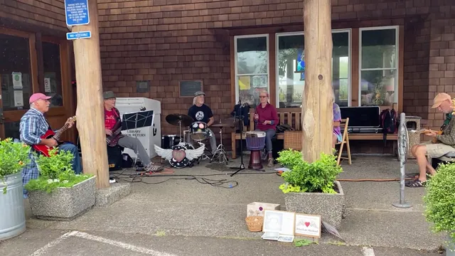 Pacific city farmers market