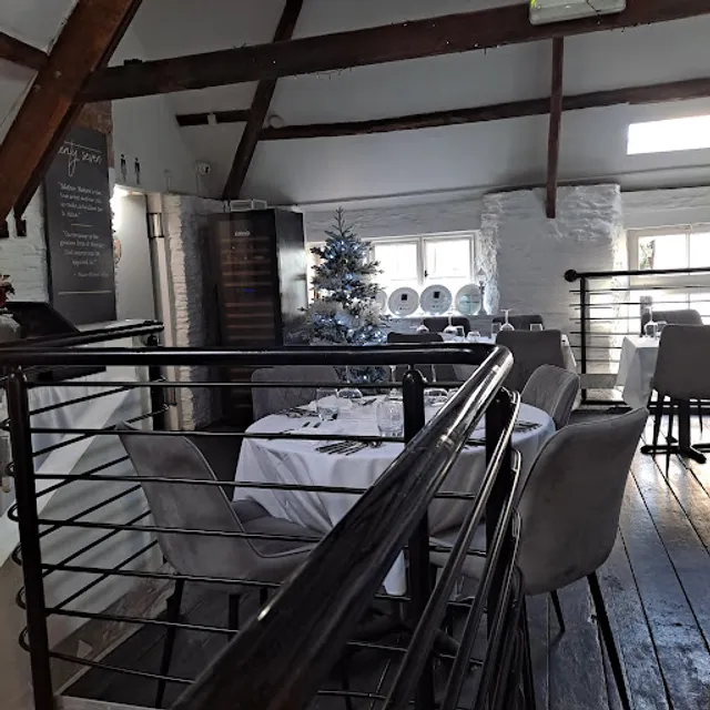 Restaurant Twenty Seven by Jamie Rogers