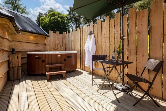 Sweet Donside Cabins & Sweetheart Cottage