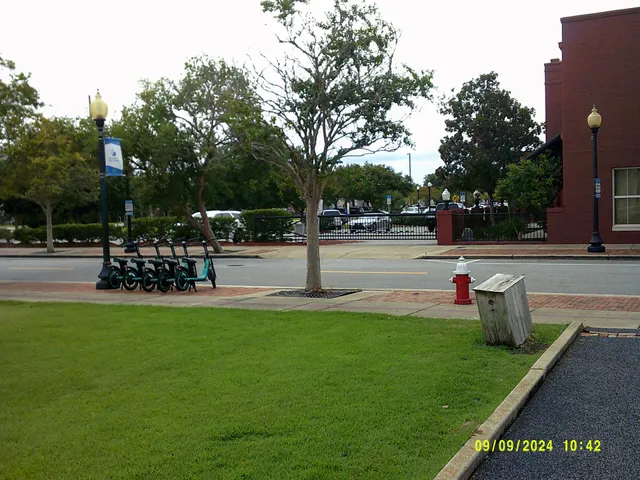 Museum Plaza
