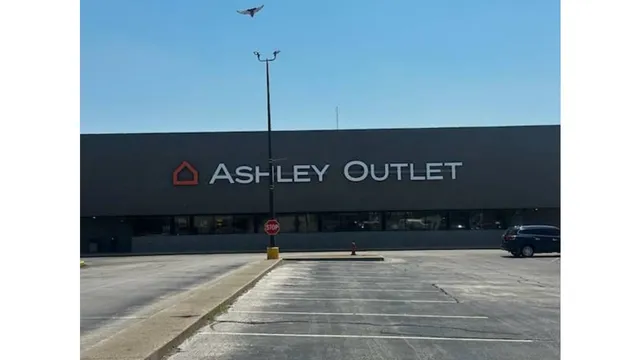 Ashley Outlet