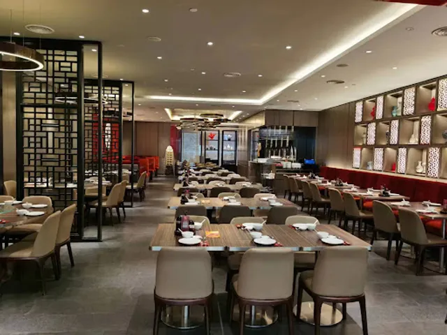 Dragon-i Peking Duck Restaurant • 1 Utama Shopping Mall