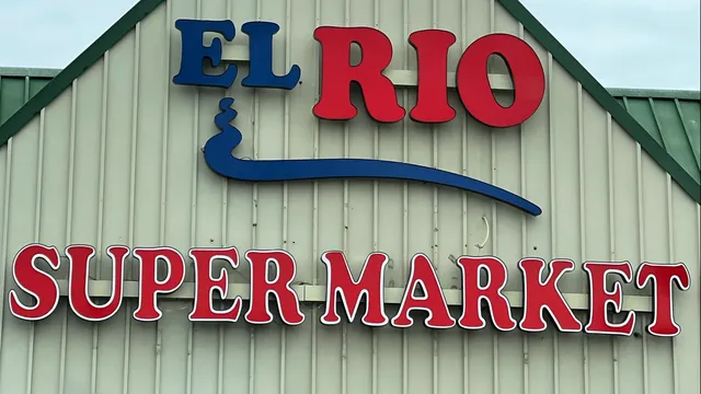 El Rio Super Market