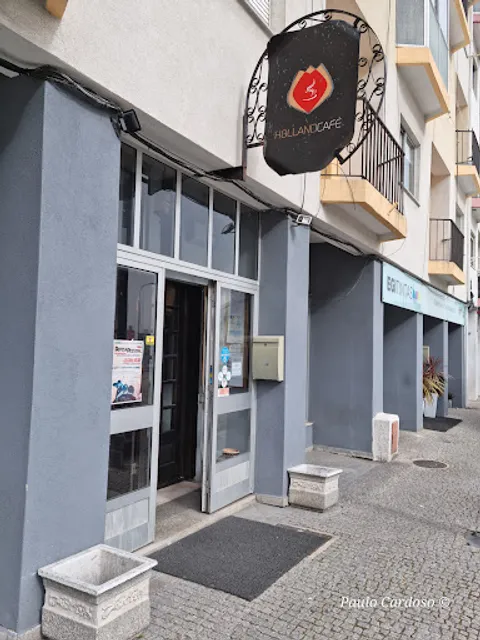 Holland Café