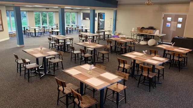 Blue Bear Eatery & Bar