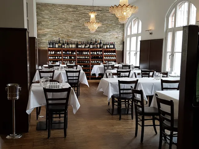 Café Restaurant VAU