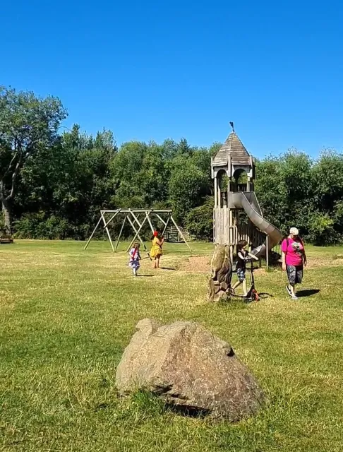 Brocks Hill Play Park