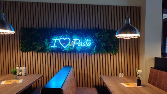 Volki's Pizza, Pasta and more