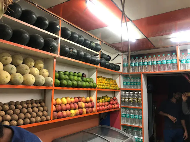 SHREE GANESH FRUITS JUICE CENTER