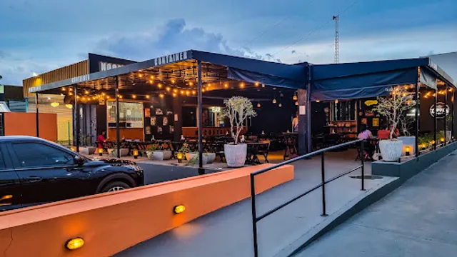 Container Lounge Bar