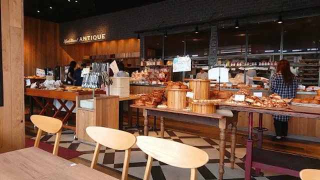 Heart Bread Antique Toyota