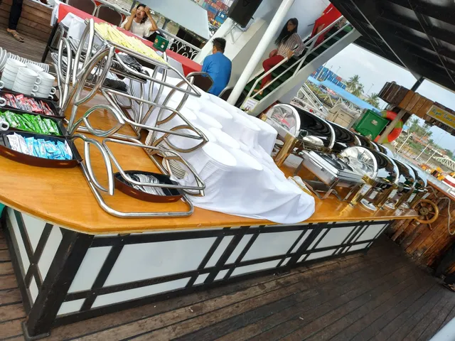 Yangon River Cruise (YRC)