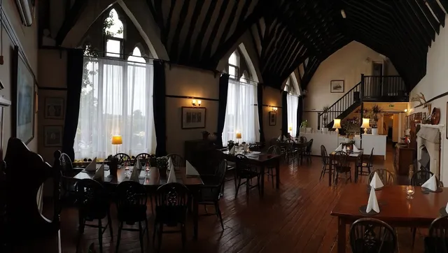 Schoolhouse Restaurant & Hotel