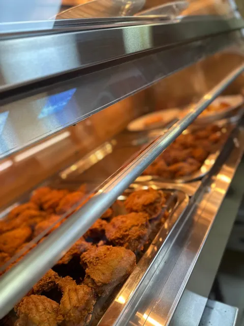 Tops Pizza & Chicken حلال