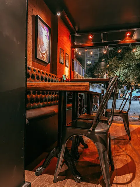 YÁMÃ BURGER VIBRATION