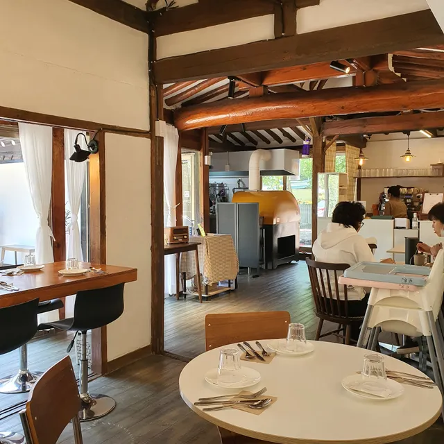 Chuncheon Hanok Guesthouse