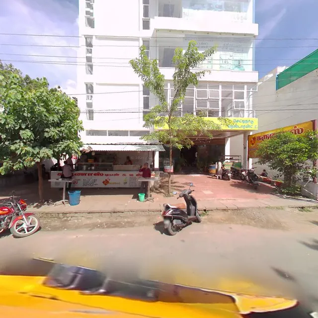 Capital O 71132 Hotel Velavan