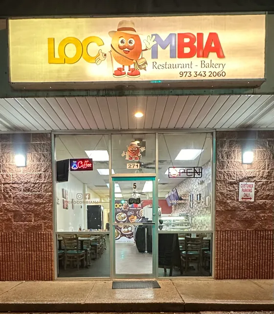 LOCOMBIA Restaurant and Bakery