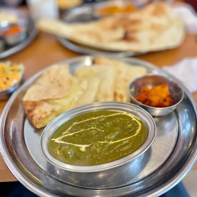 Surajunakamozuten Indian Cuisine