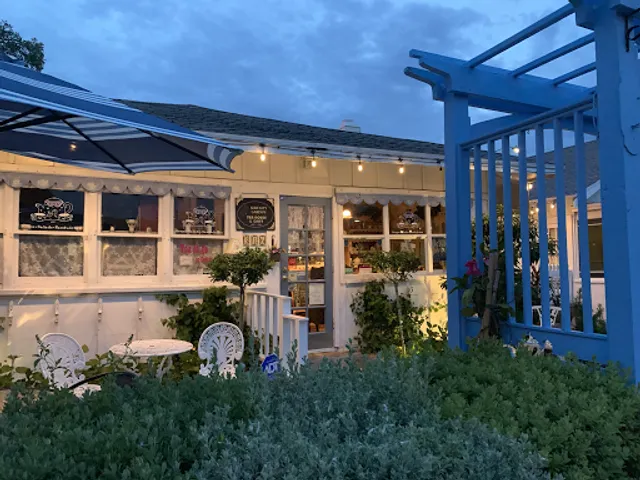 Serenity Teahouse & Cafe