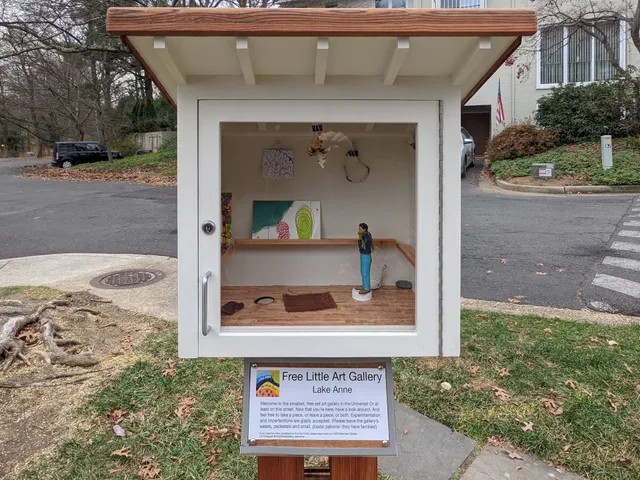 Free Little Art Gallery