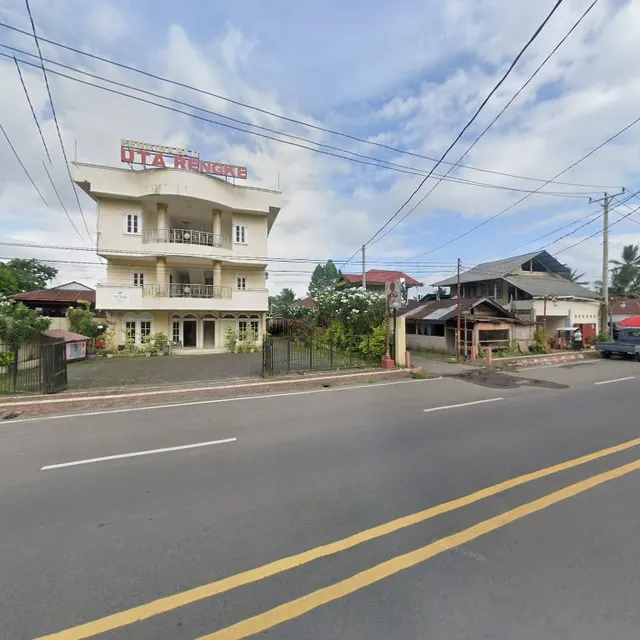 RedDoorz @ Jalan Ratahan Minahasa Tenggara