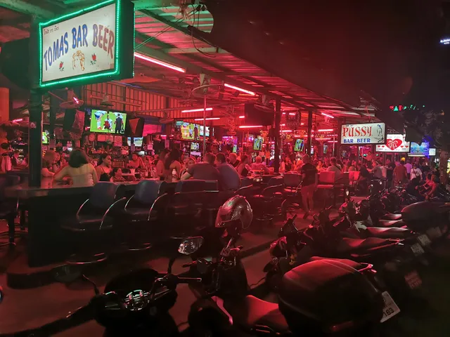 Dick Inn beer bar, Pattaya