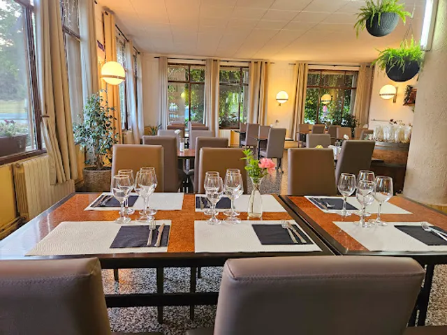 Restaurant Montserrat Park