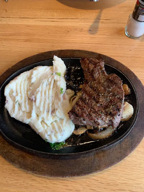 Applebee's Grill + Bar