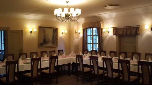 Restauracja "Dworek na Chojnach"