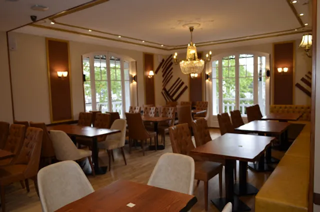 MAVIE HARMAN Elysées Restaurant Turc&méditerranéen