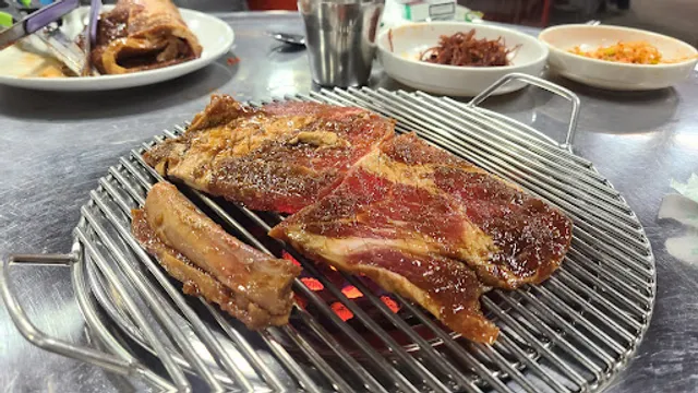 옛날연탄불돼지갈비