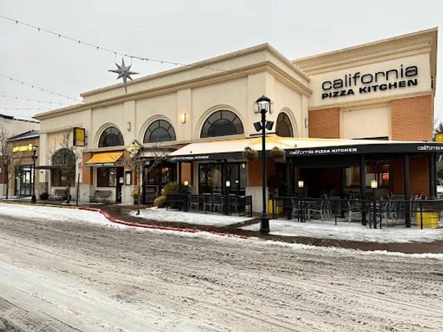 California Pizza Kitchen at Bridgeport
