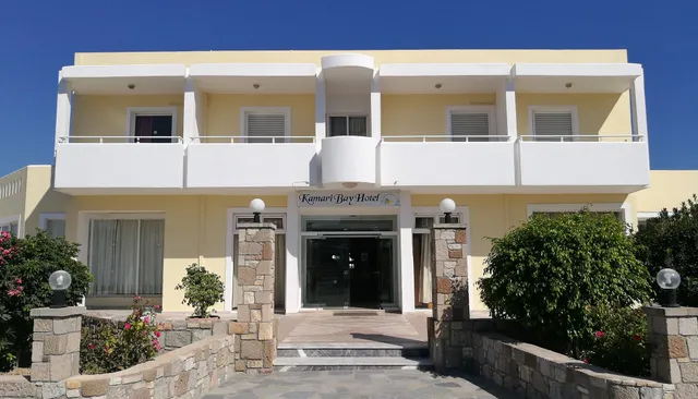 Kamari Bay Hotel
