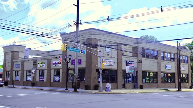 30 Burgers & Mike's Subs