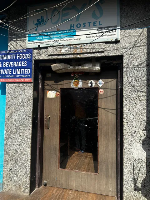 Joey's Hostel Agra