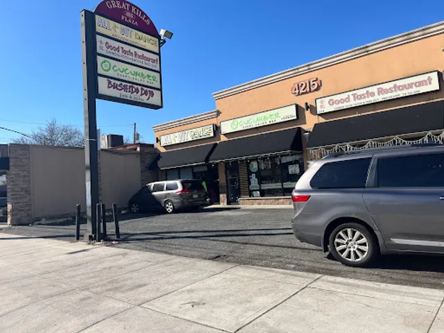 Cucumber Sushi & Salad Bar on Hylan
