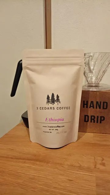 3 CEDARS COFFEE ROASTERY(スリー シダーズ コーヒー ロースタリー)